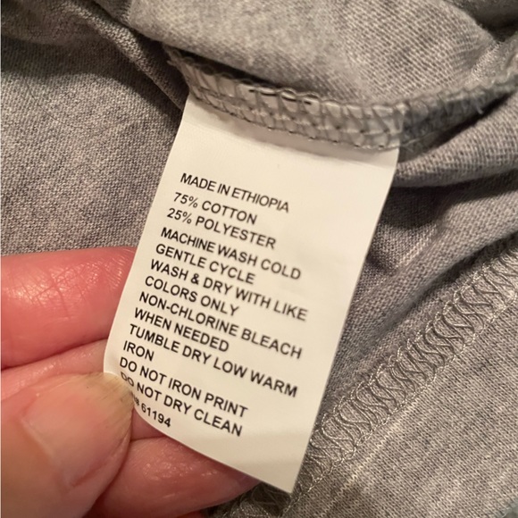 Men’s Lg Allen Oliver long sleeve Henley tee NWT - Picture 3 of 4